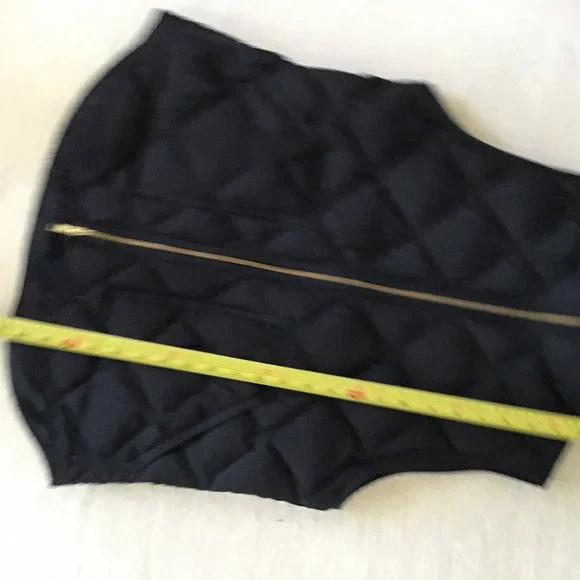 Elegant Black Puffer Sleeveless Jacket Large